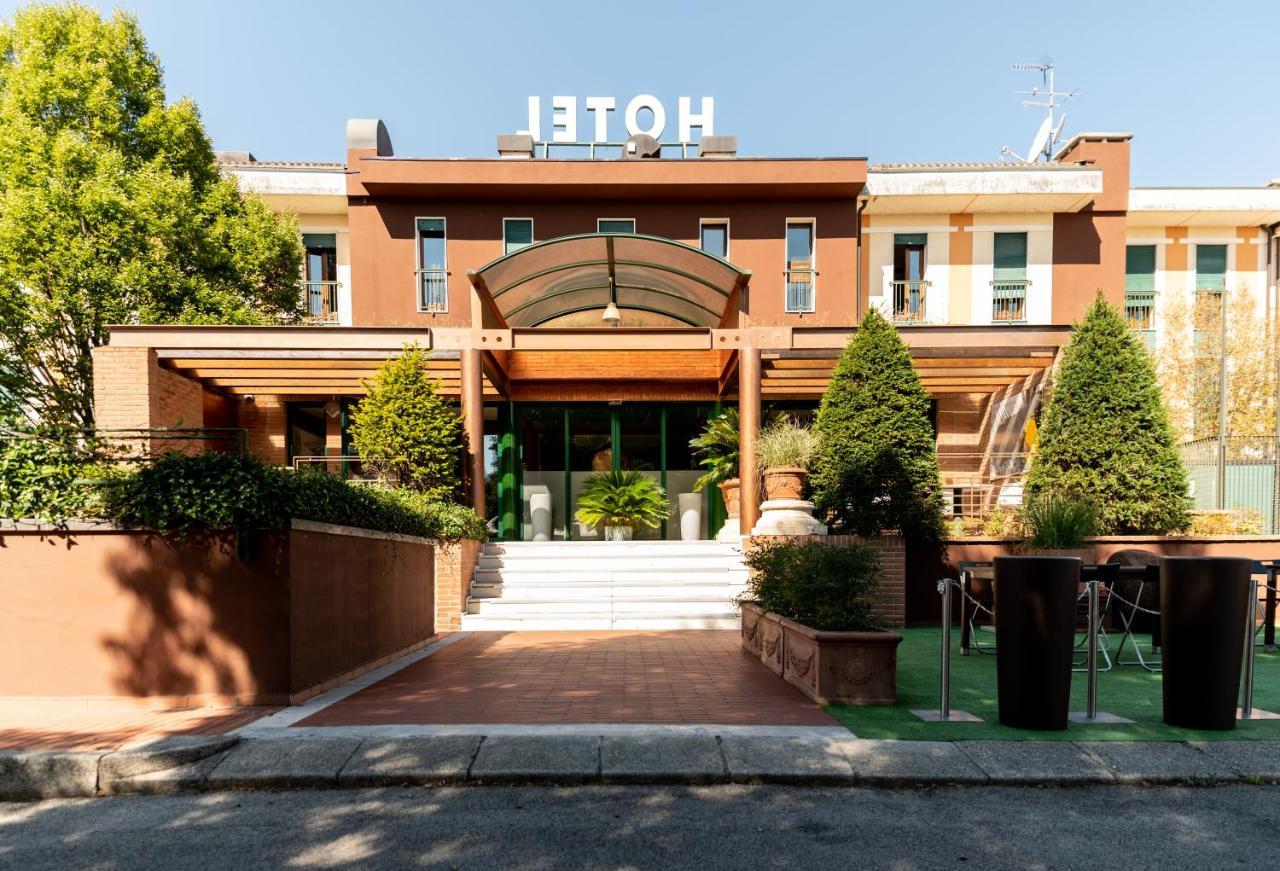 Hotel Querini Budget & Business Hotel Sandrigo Exterior foto